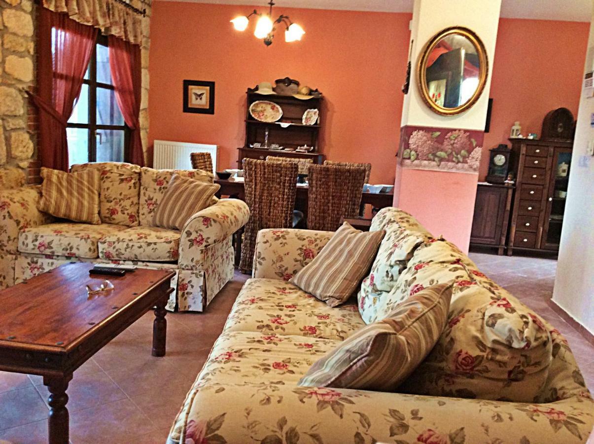 Stone Villa Rokosini วูร์วูรู ภายนอก รูปภาพ